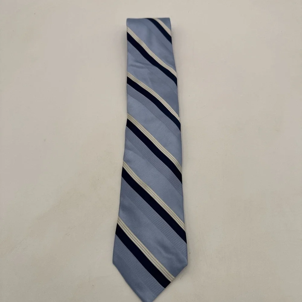 Hart Schaffner Marx Silk Neck Tie Blue Stripe Unique‎ Elegant 3 1/4